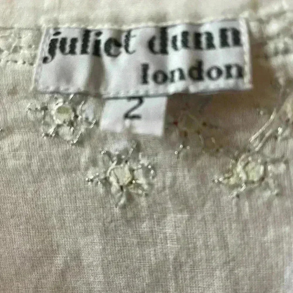 Juliet Dunn White Embroidered 3/4 Sleeves Delicate Tunic Shirt Sz 2 US 6/8. - Picture 6 of 14